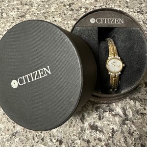 Elegant Citizen watch for her